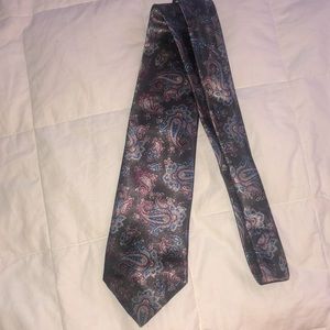 3/$20 or 5 for $25 Bundle Sale❗️TownCrafts men’s tie❗️